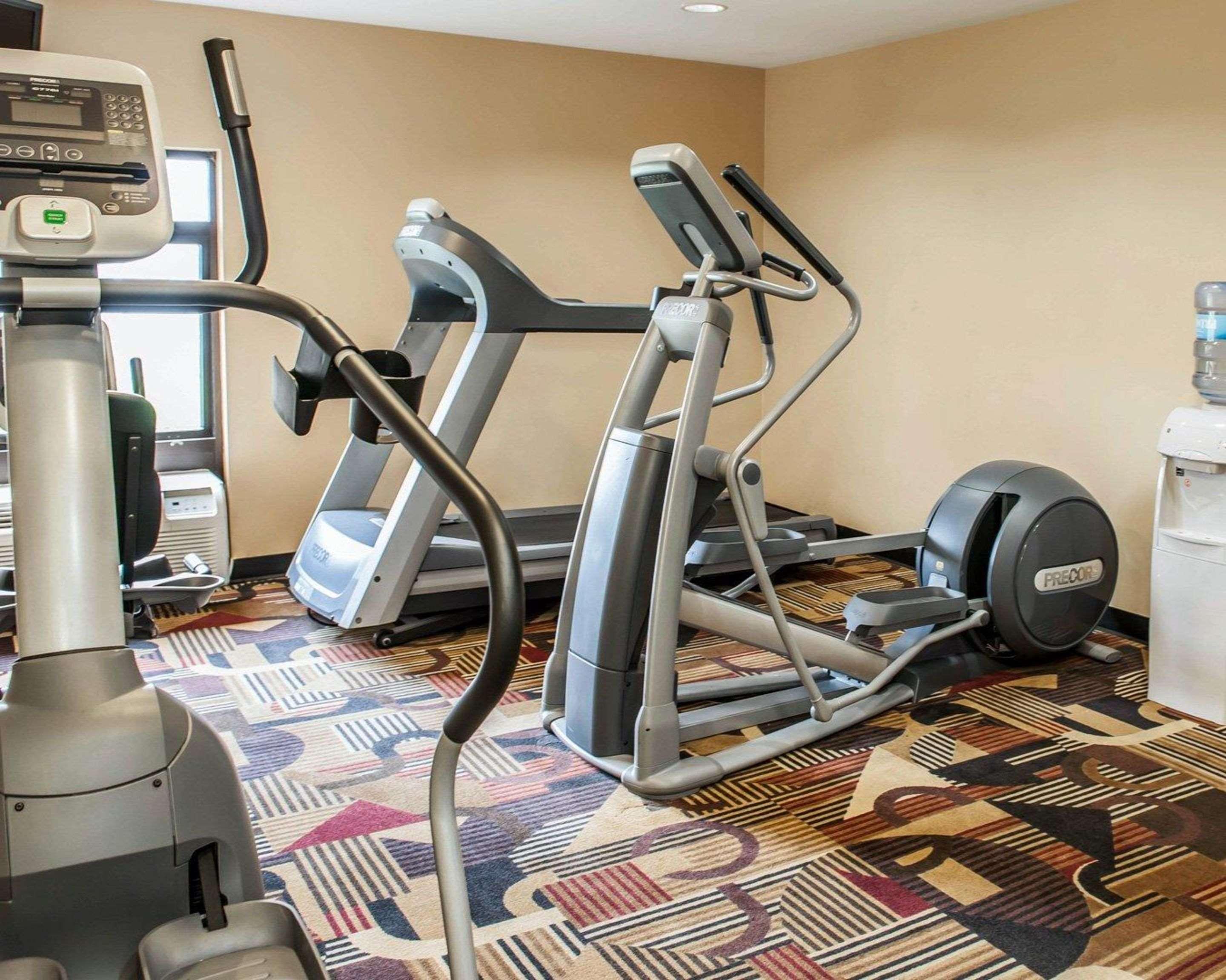 Quality Inn & Suites Greenfield I-70 Εξωτερικό φωτογραφία