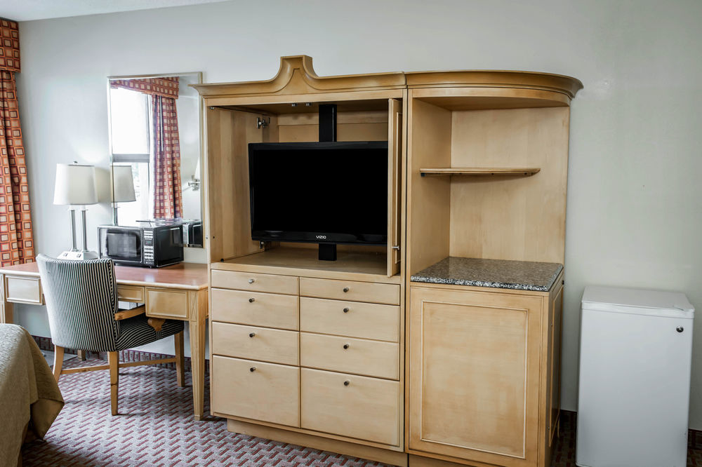 Quality Inn & Suites Greenfield I-70 Εξωτερικό φωτογραφία